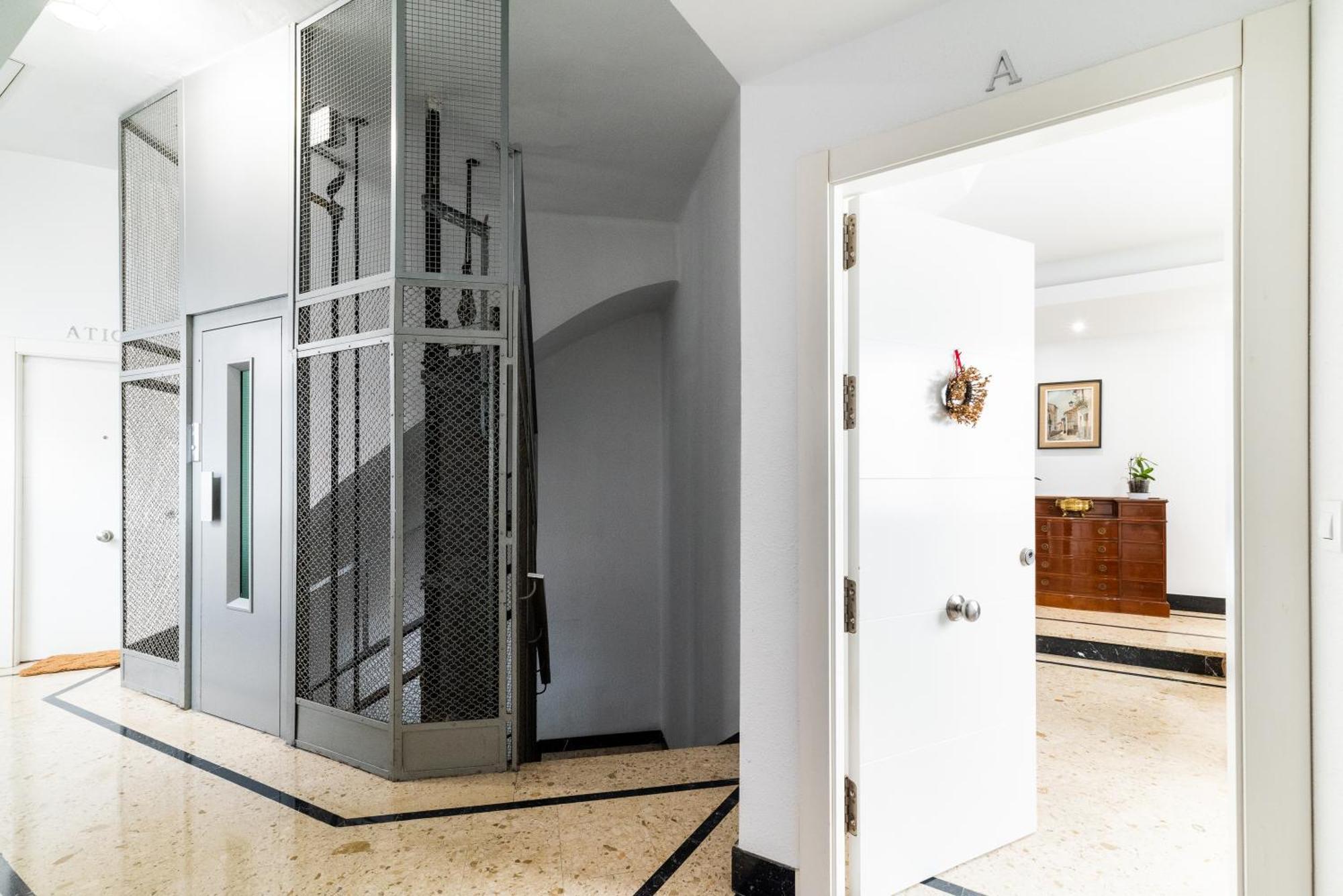 Neptuno Atico, Con Terraza Apartament