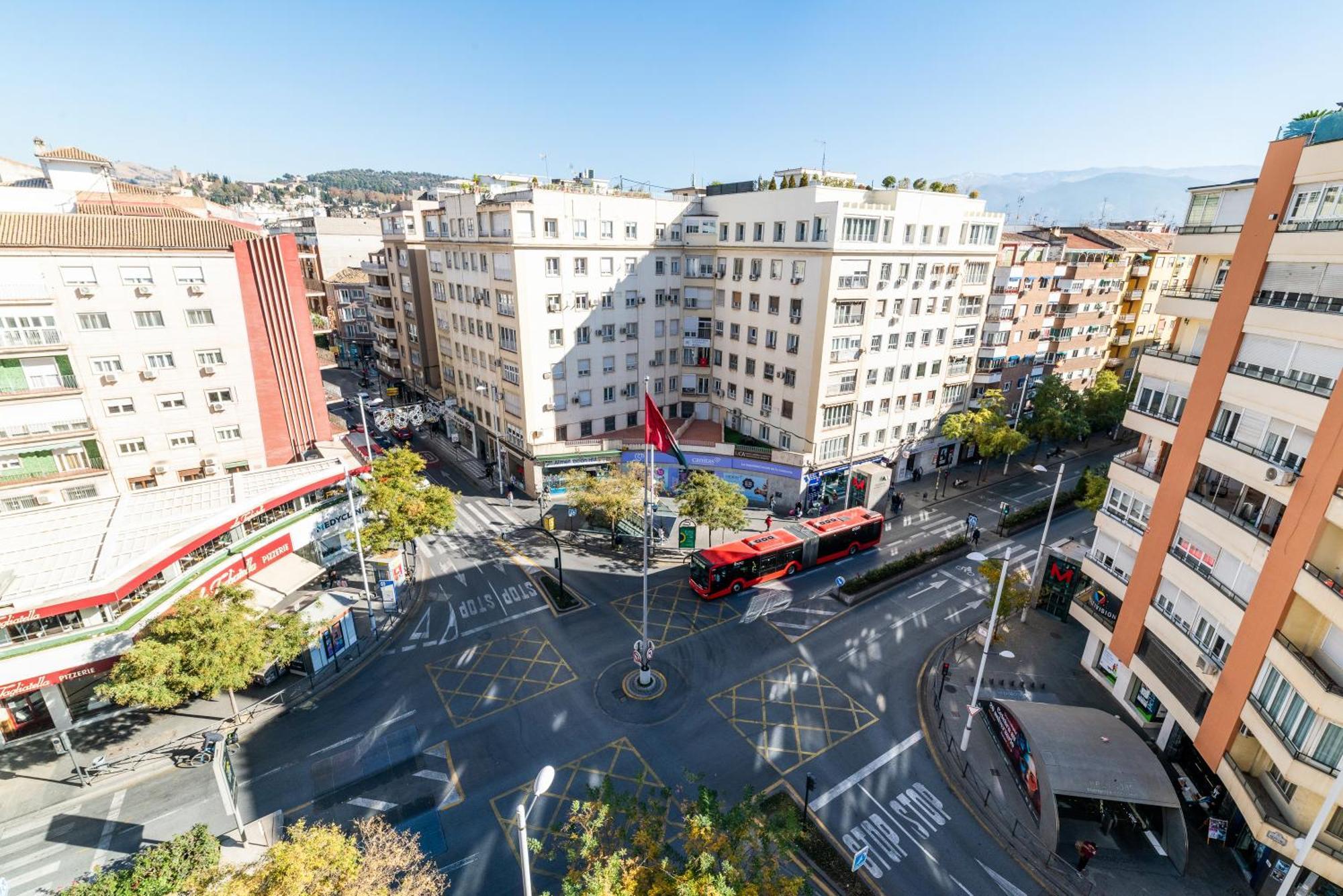 Apartamento Neptuno Atico, Con Terraza Granada